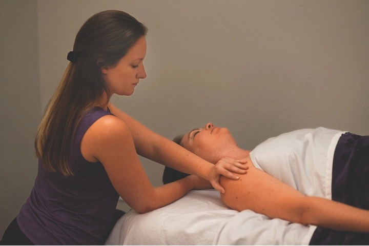 Lauren Williams, Licensed Massage Therapist